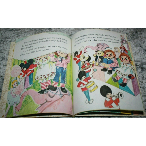 Raggedy Ann & Andy and the Rainy-Day Circus by Barbara S Hazen Hardcover 1978 - Picture 3 of 4